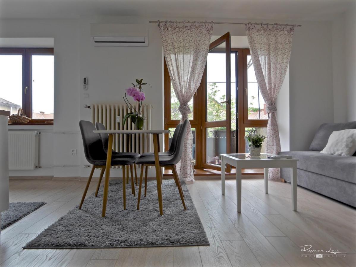 Emily Apartment Košice Eksteriør billede
